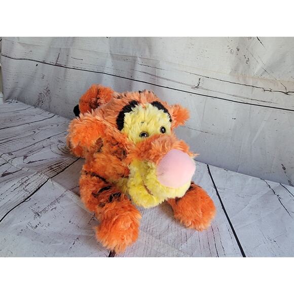 Vtg 14 Inch Disney Store Winnie The Pooh TIGGER Laying Down Plush Stuffed Animal - Picture 1 of 8